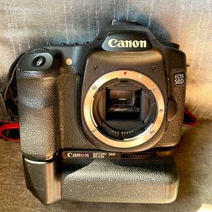 Canon EOS 50D with battery grip BG-E2N